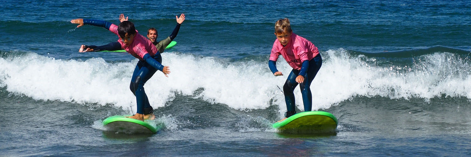 Surf lessons for groups