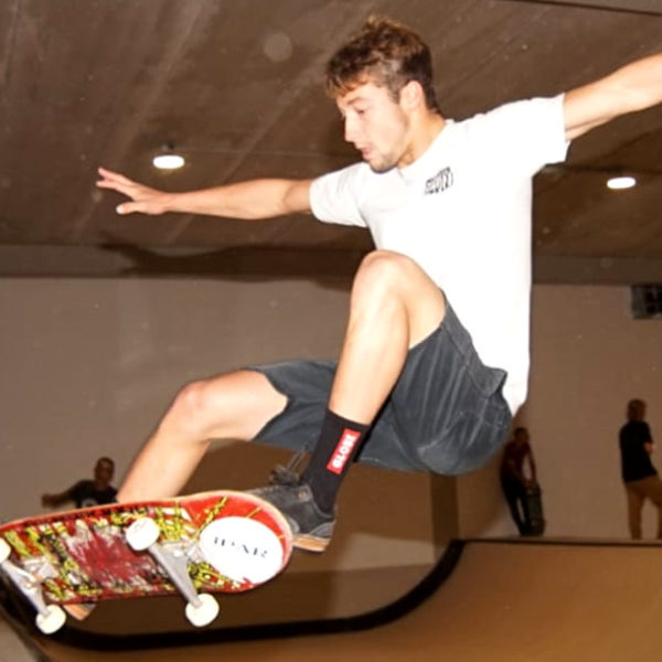 adult-skate-and-surf-and-skate_IPAR-skate-eskola
