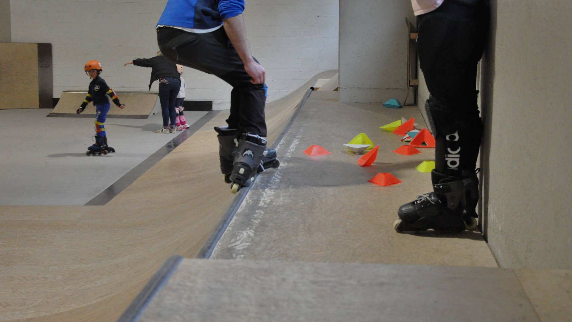 Escuela de invierno de roller (patines en línea) en Eibar - Ipar Surf Skate Eskola