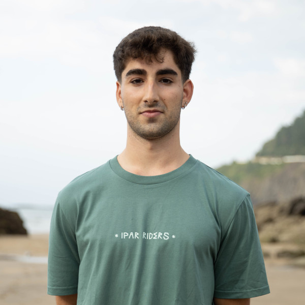 Urko - Monitor Ipar Surf Skate Eskola Deba Eibar